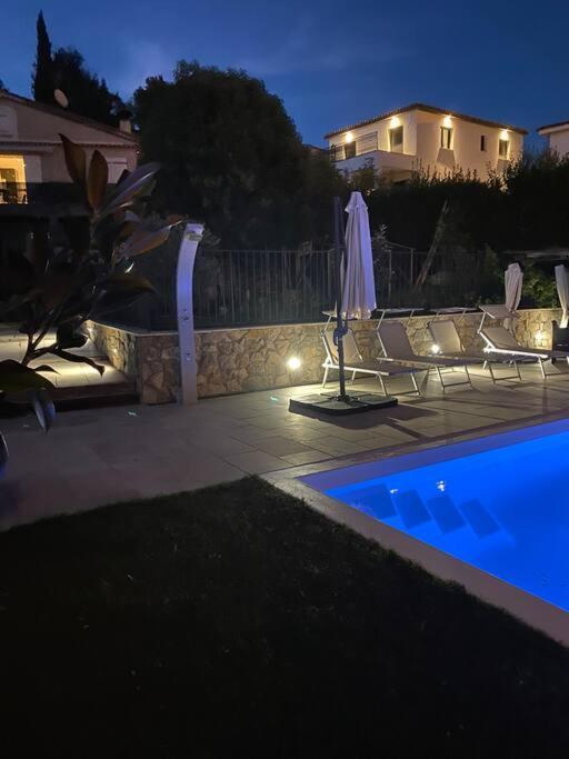 Jolie Appartement Avec Piscine La Roquette-sur-Siagne 외부 사진